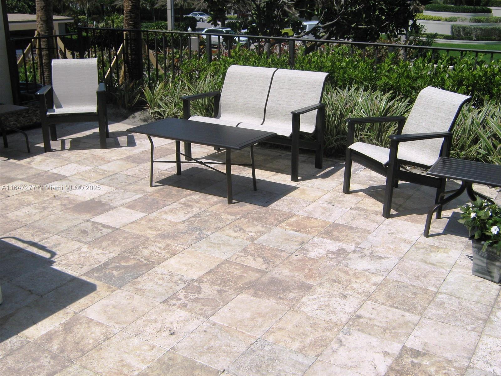 TEQUESTA TOWERS CONDO - Residential