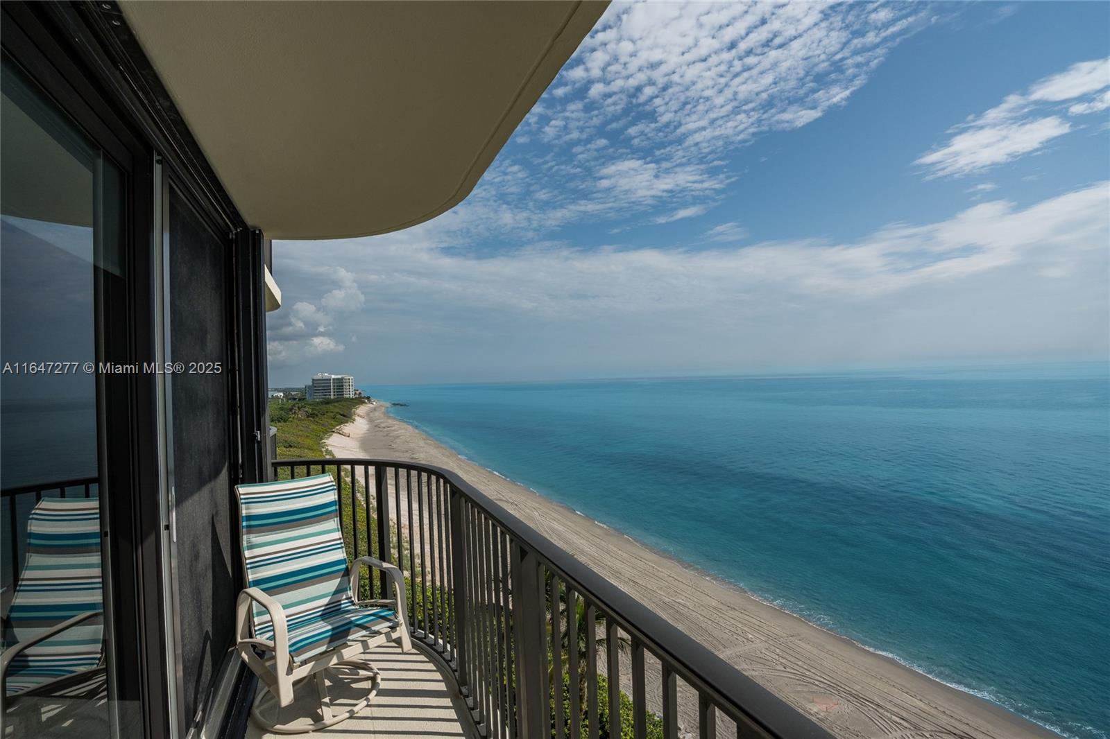 TEQUESTA TOWERS CONDO - Residential