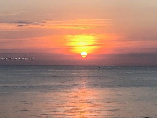 TEQUESTA TOWERS CONDO - Residential