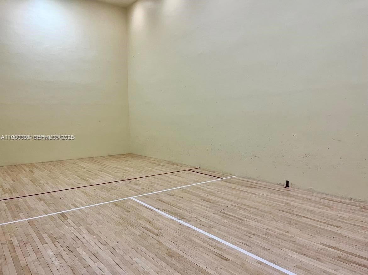 SUNRISE LAKES 84 CONDO - Residential