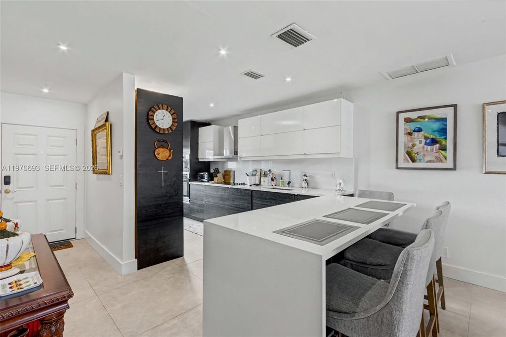 Photo of 8953 Warwick Dr #8953, Boca Raton, FL 33433 (MLS # A11970693)