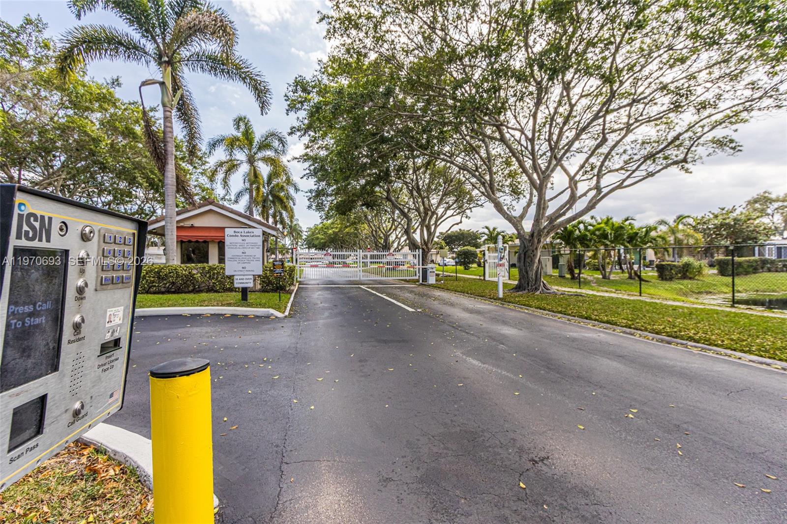 BOCA LAKES CONDO - Residential