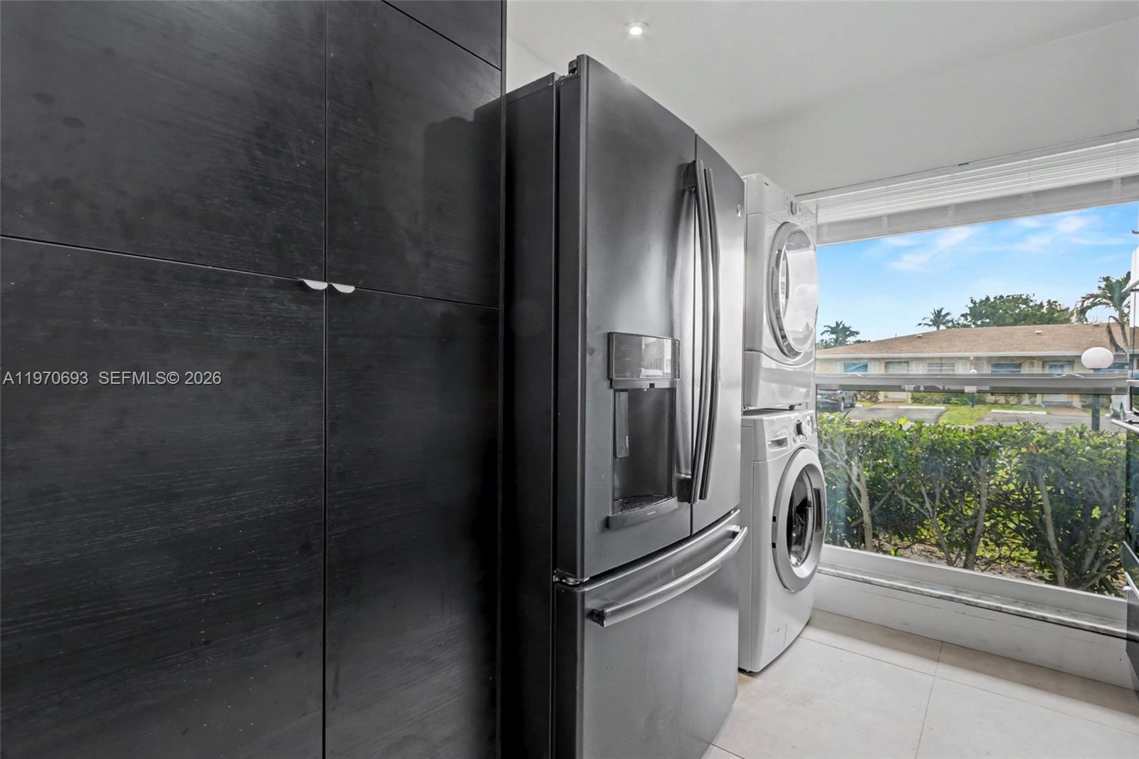 BOCA LAKES CONDO - Residential