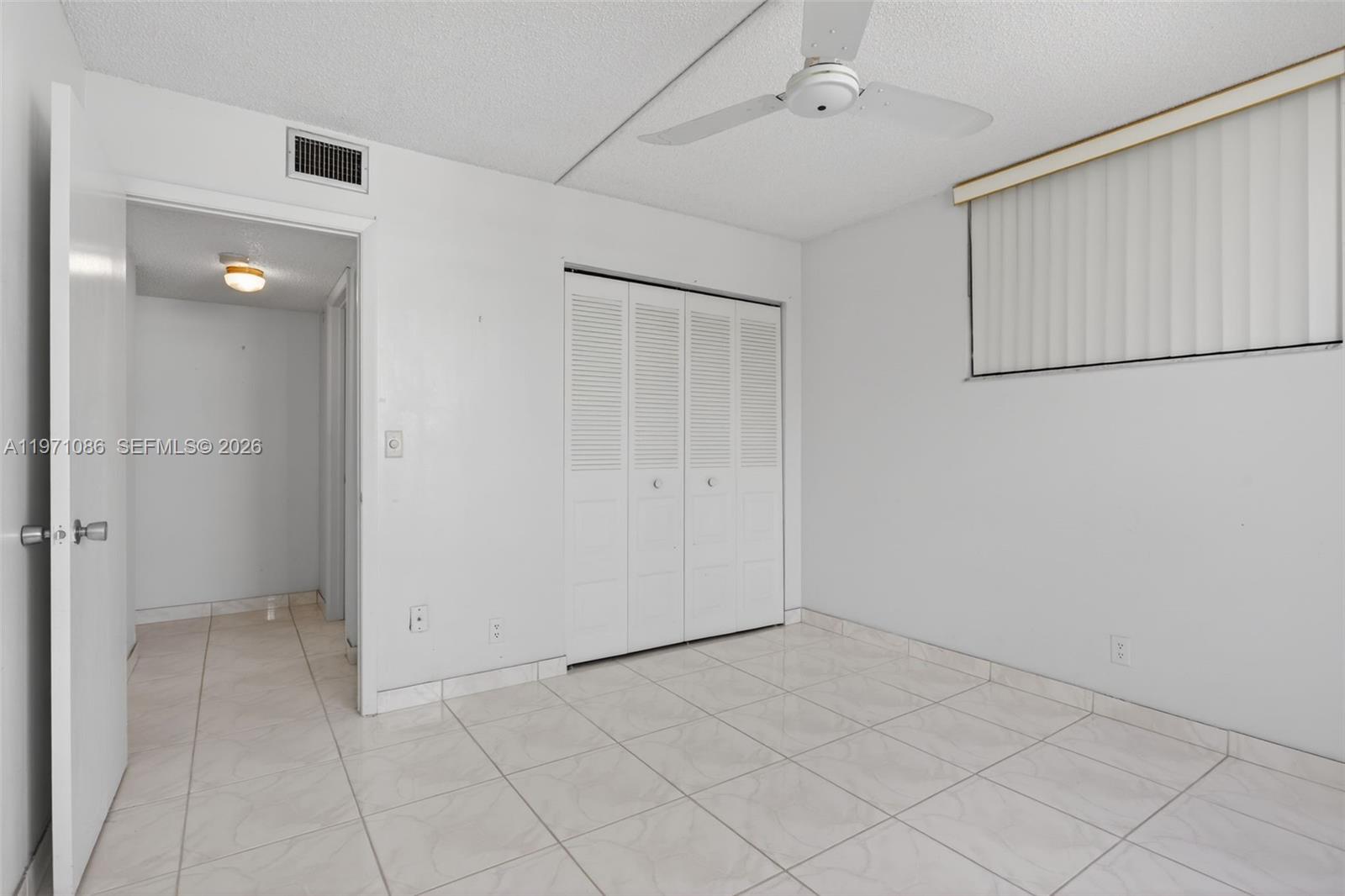 38 OF PALM SPRINGS 3 COND - Residential