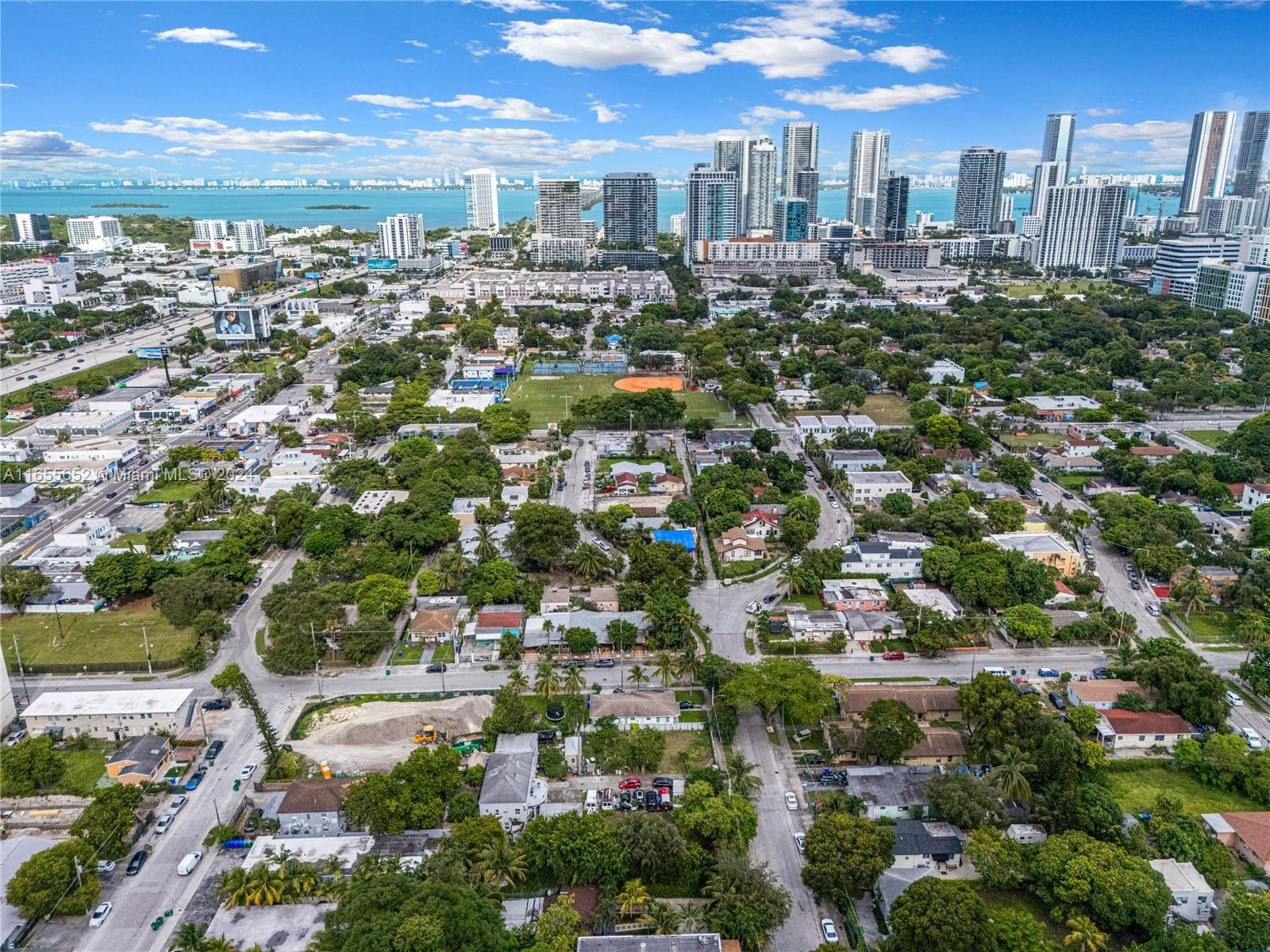 301 NW 34th St