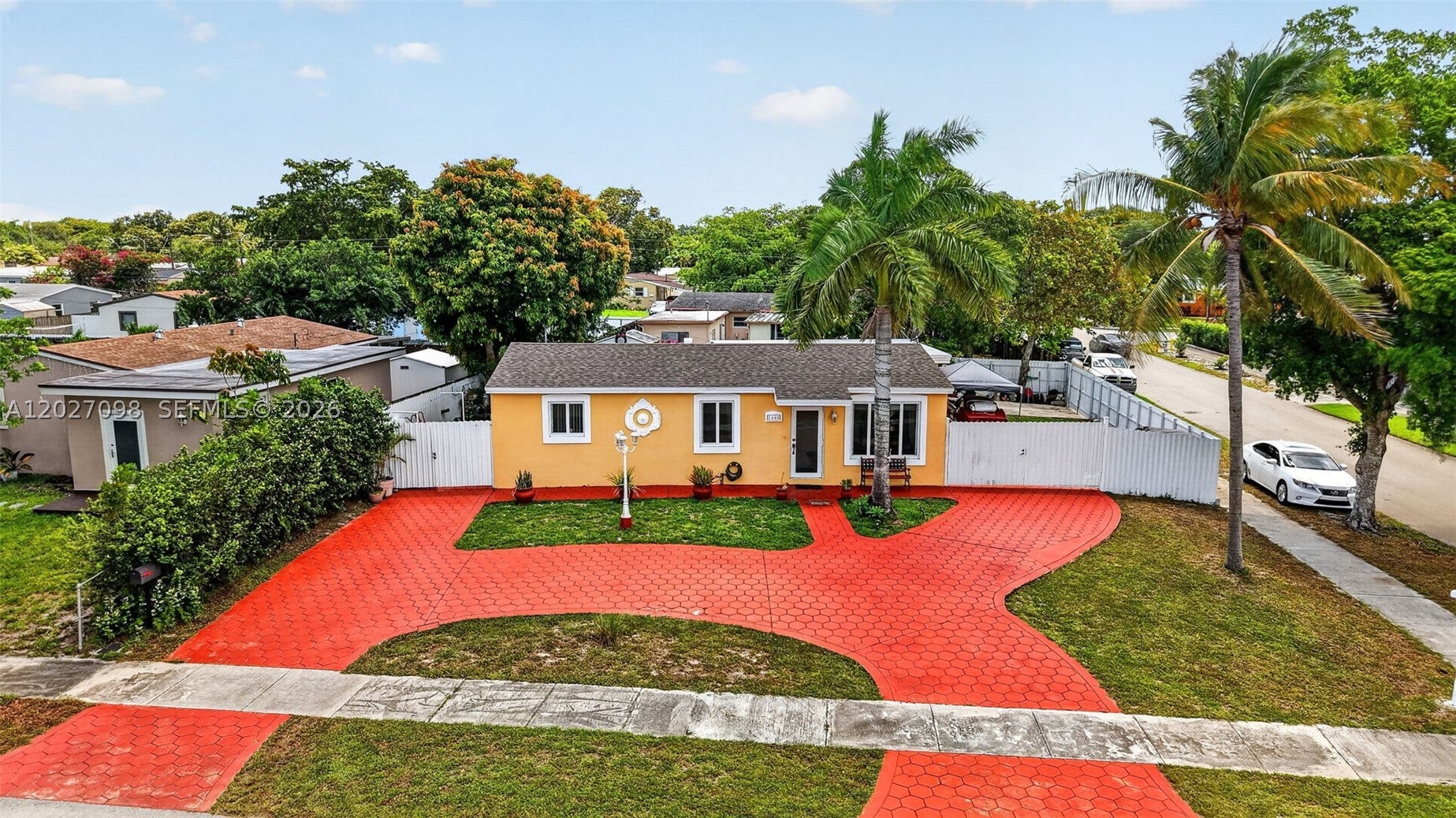 1440 N 68th Ave, Hollywood FL 33024
