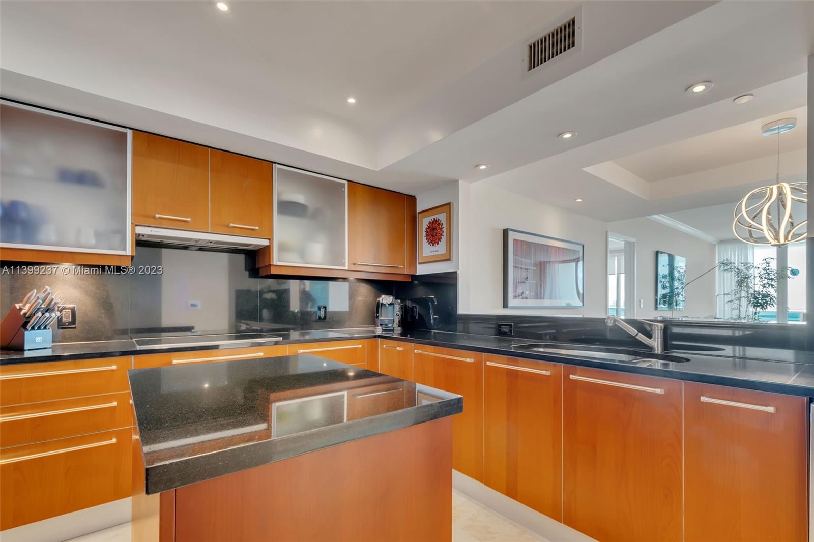 JADE RESIDENCES AT BRICKE - Residential