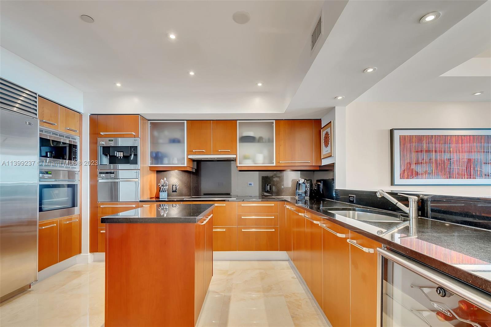 JADE RESIDENCES AT BRICKE - Residential