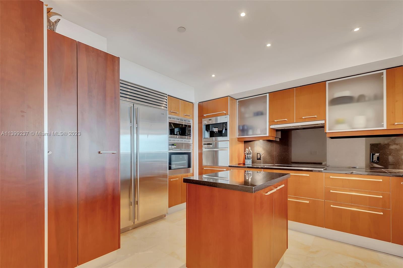 JADE RESIDENCES AT BRICKE - Residential