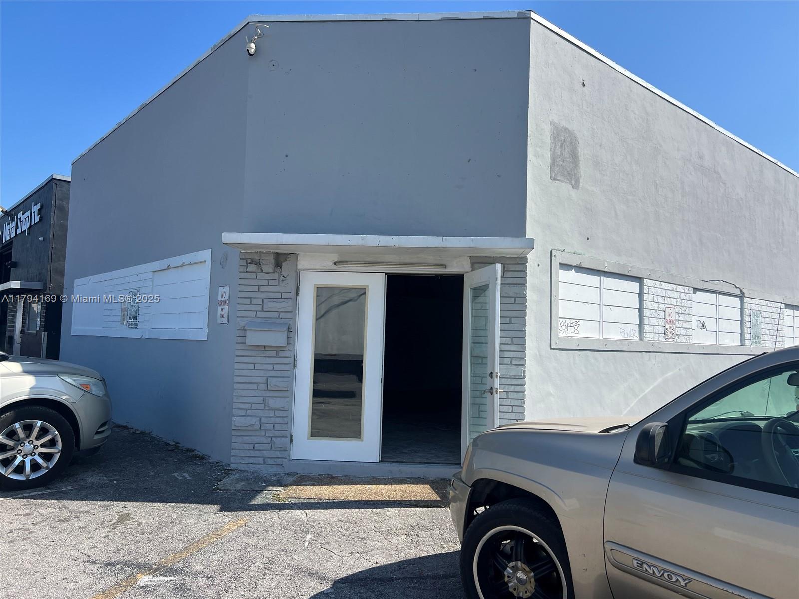 1325 E 10th Ave 1