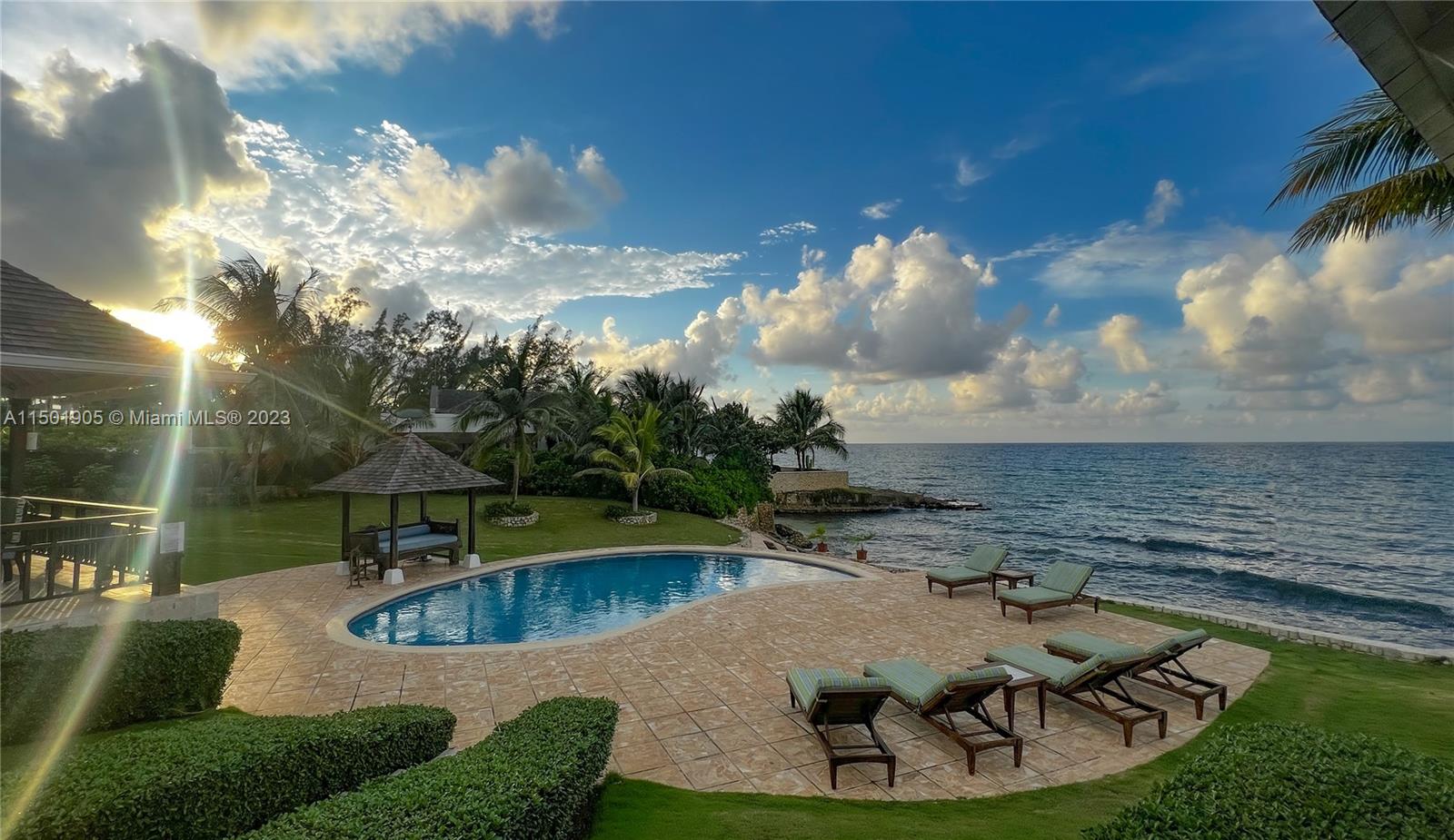 Tryall Beach Club - Residential