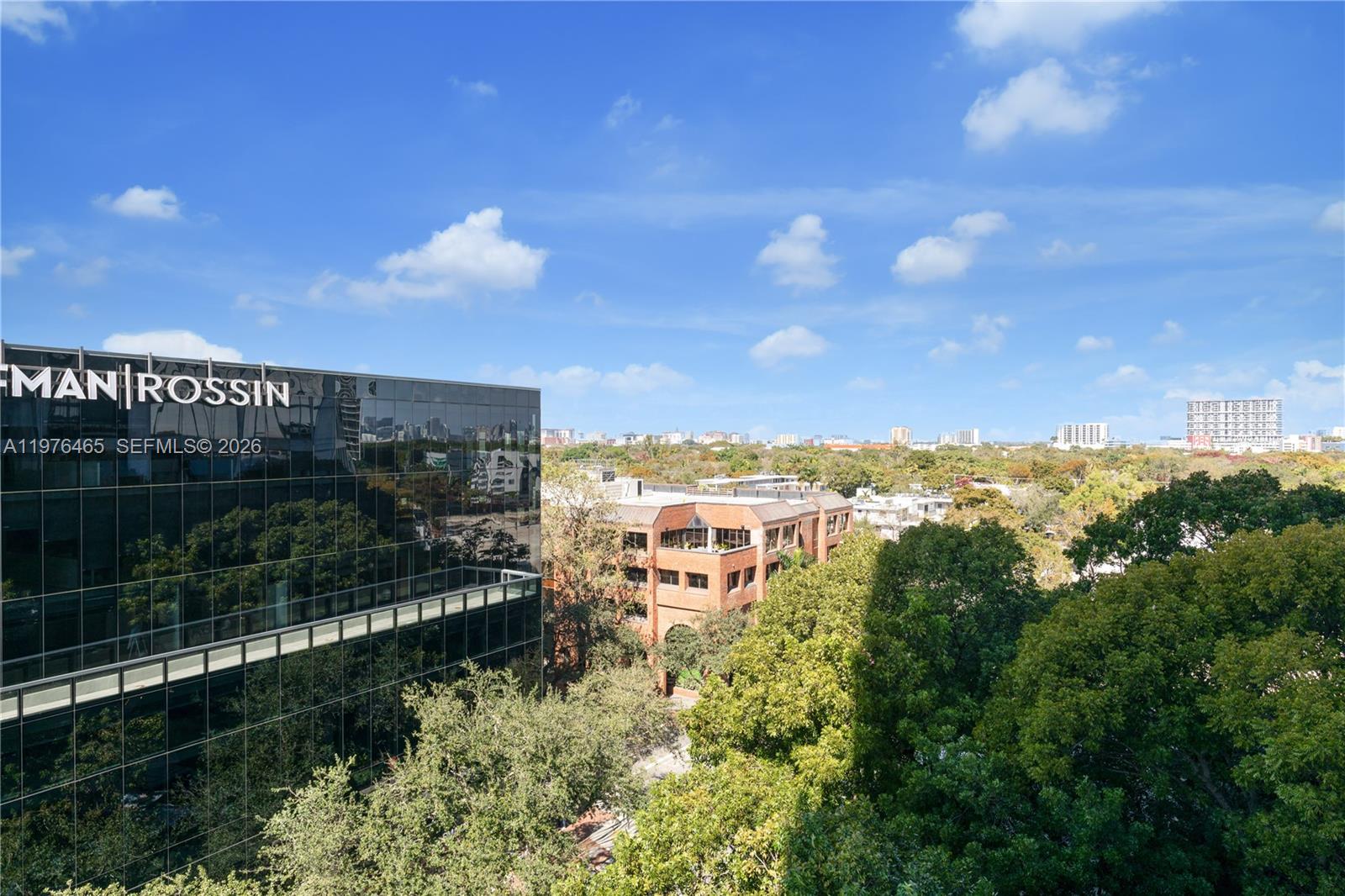 CLUB RESIDENCES AT PARK G - Residential