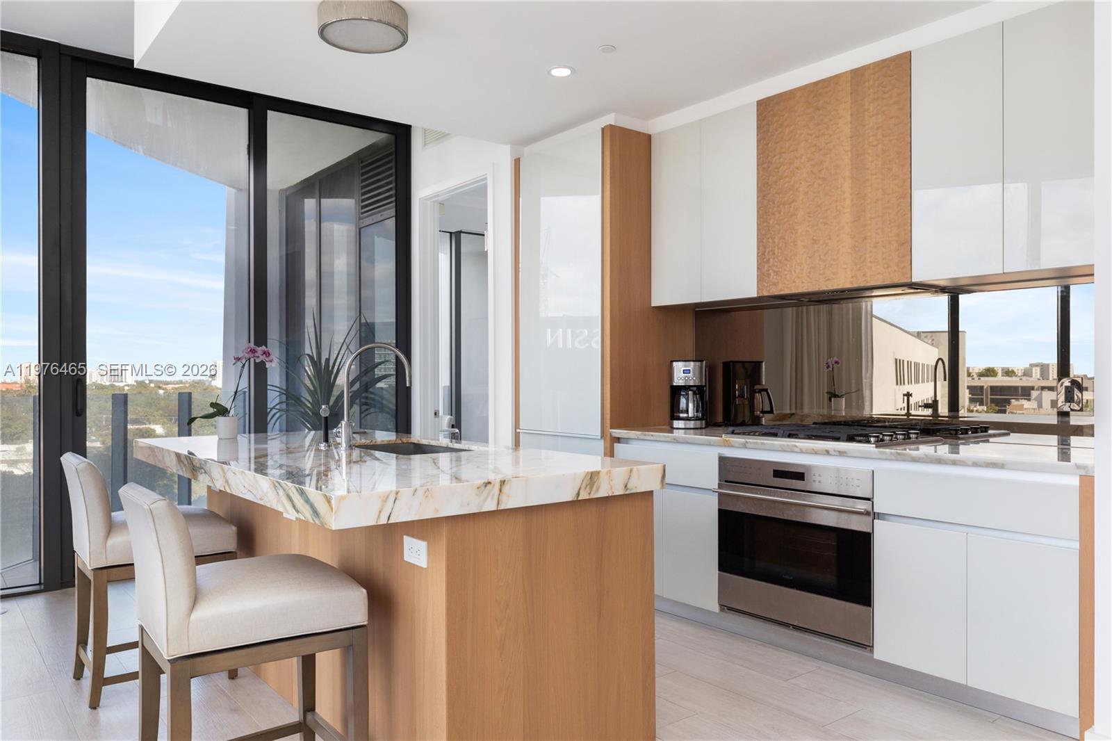 CLUB RESIDENCES AT PARK G - Residential