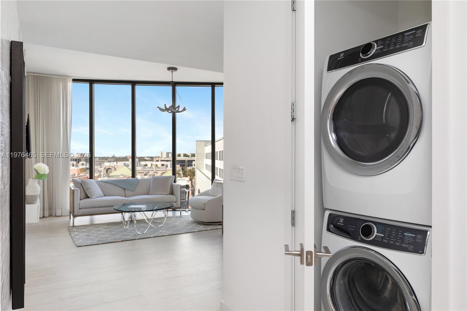 CLUB RESIDENCES AT PARK G - Residential