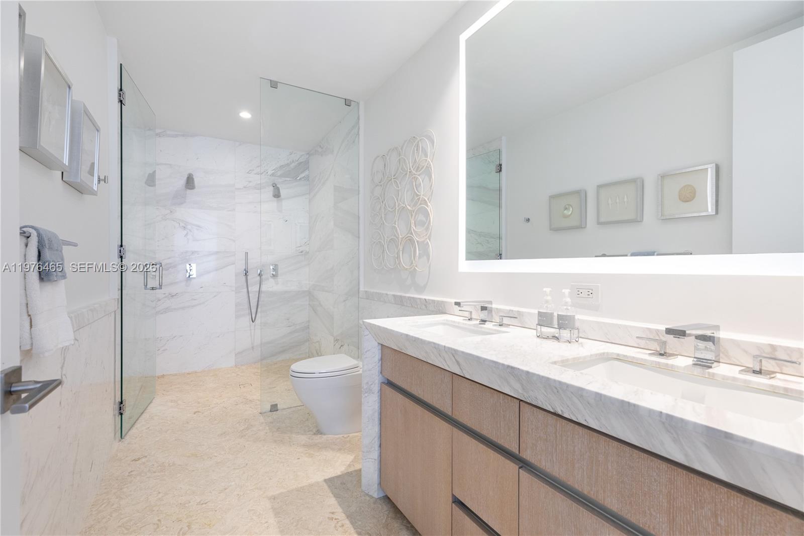 CLUB RESIDENCES AT PARK G - Residential