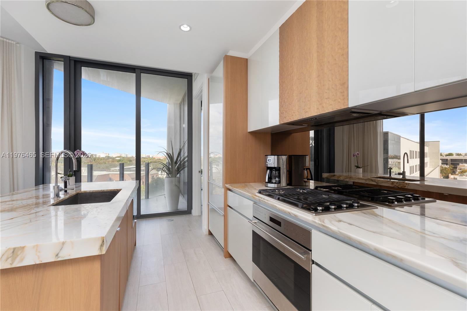 CLUB RESIDENCES AT PARK G - Residential