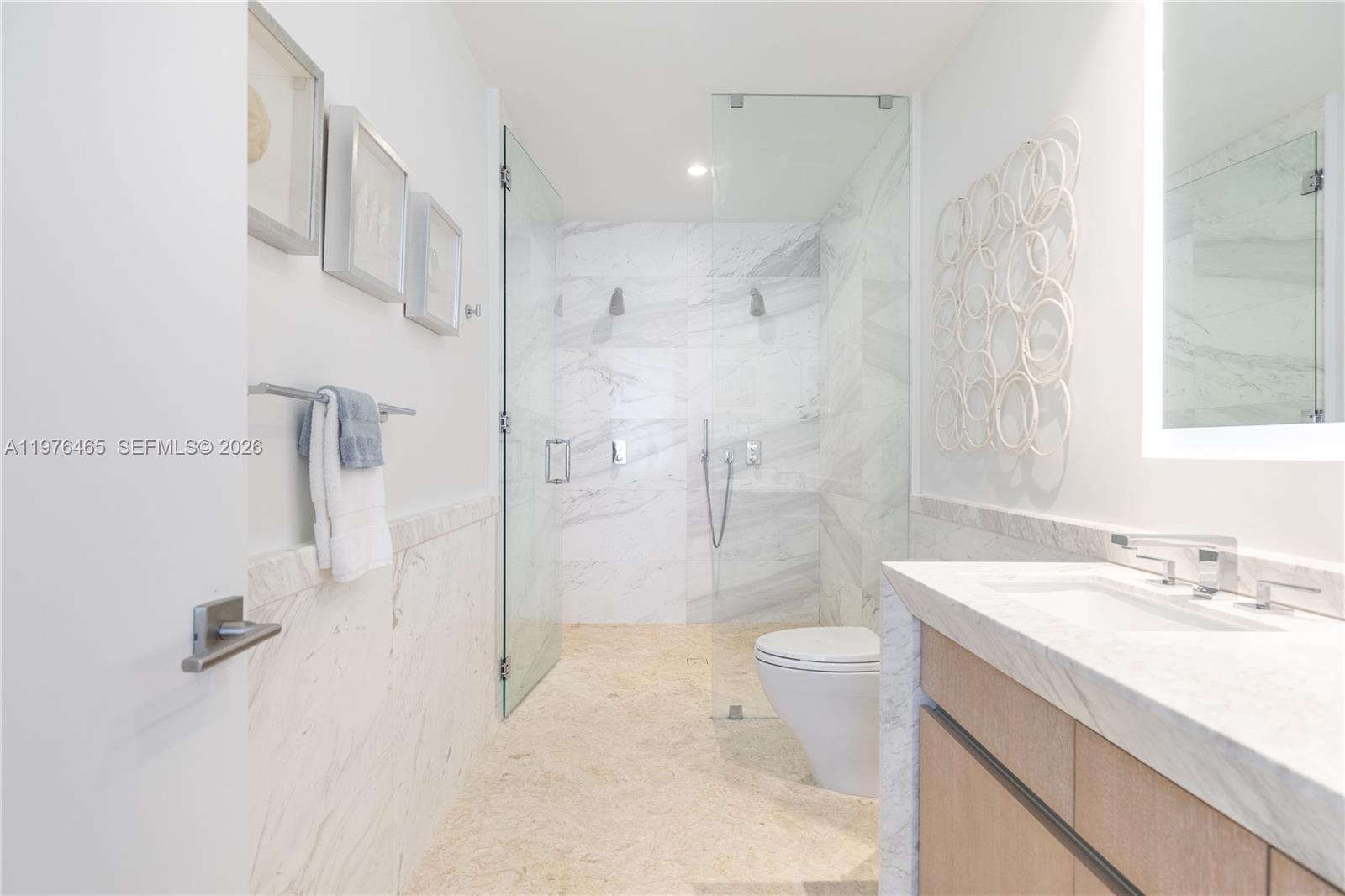 CLUB RESIDENCES AT PARK G - Residential