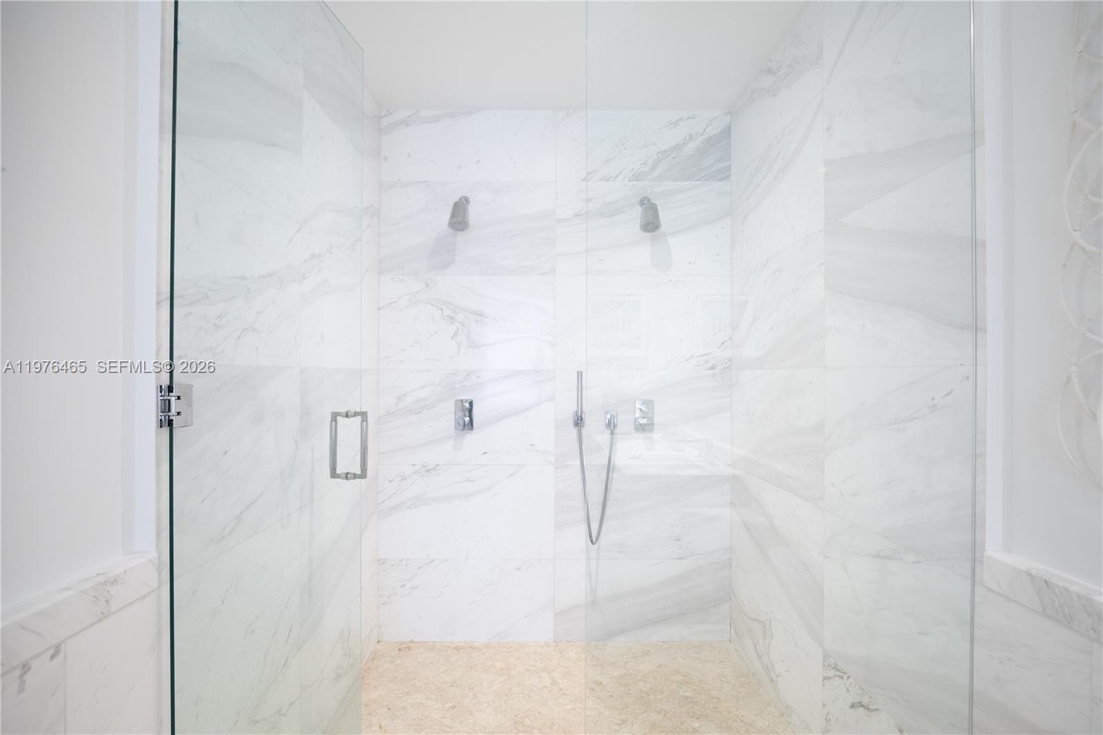 CLUB RESIDENCES AT PARK G - Residential