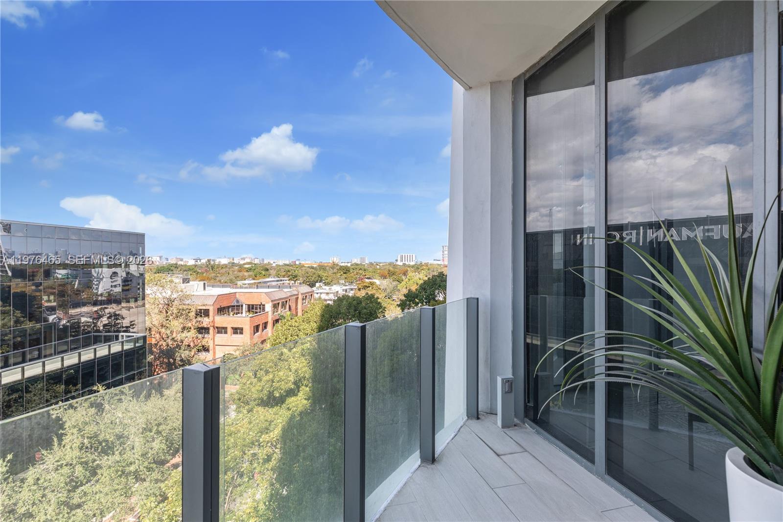 CLUB RESIDENCES AT PARK G - Residential