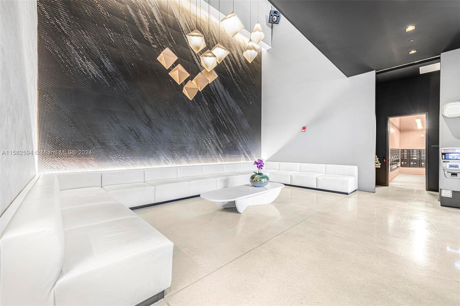 CENTRO CONDO - Residential