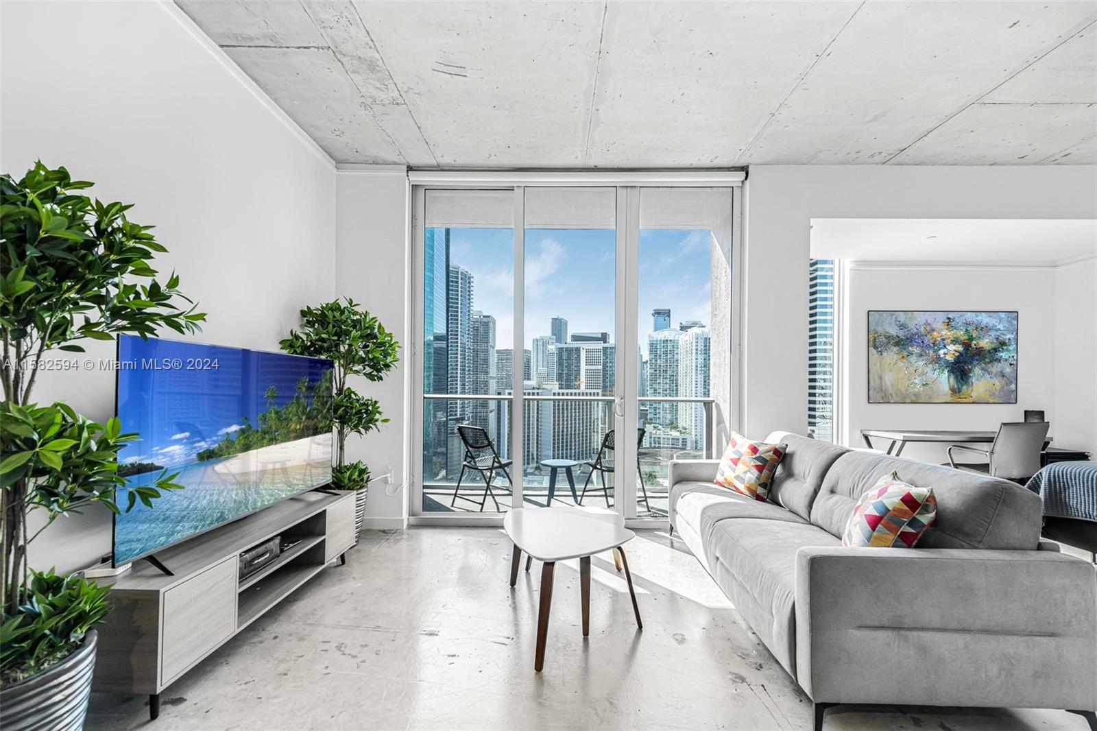 CENTRO CONDO - Residential