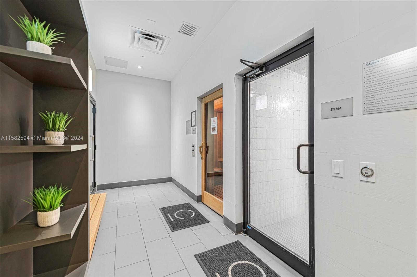 CENTRO CONDO - Residential