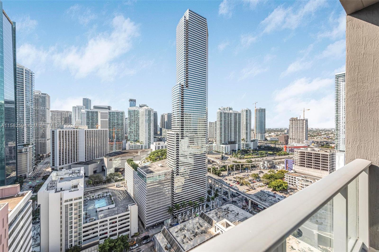 CENTRO CONDO - Residential