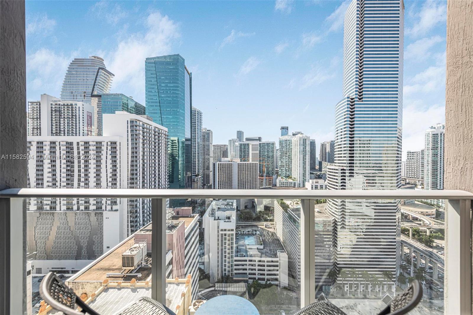 CENTRO CONDO - Residential