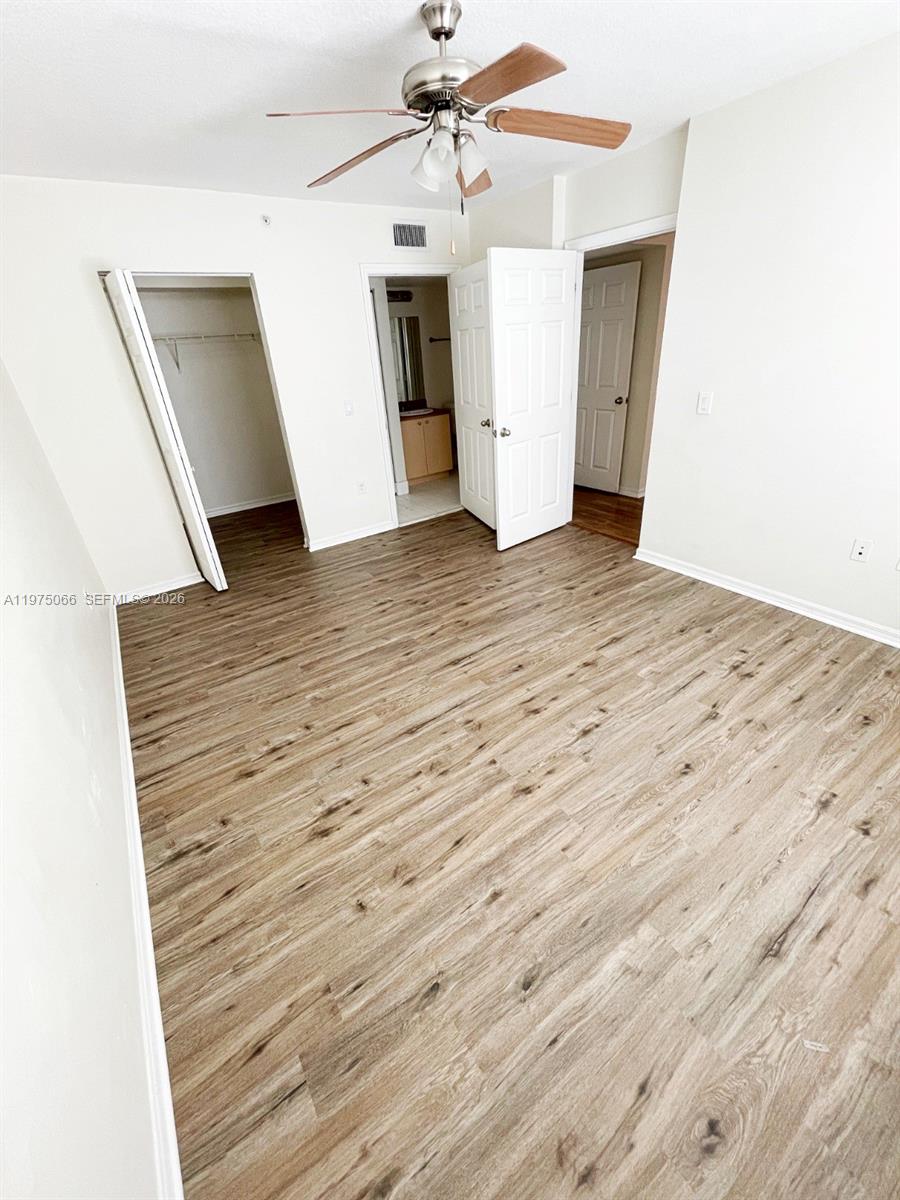 EMERALD ISLE AT LAGUNA LAK - Residential