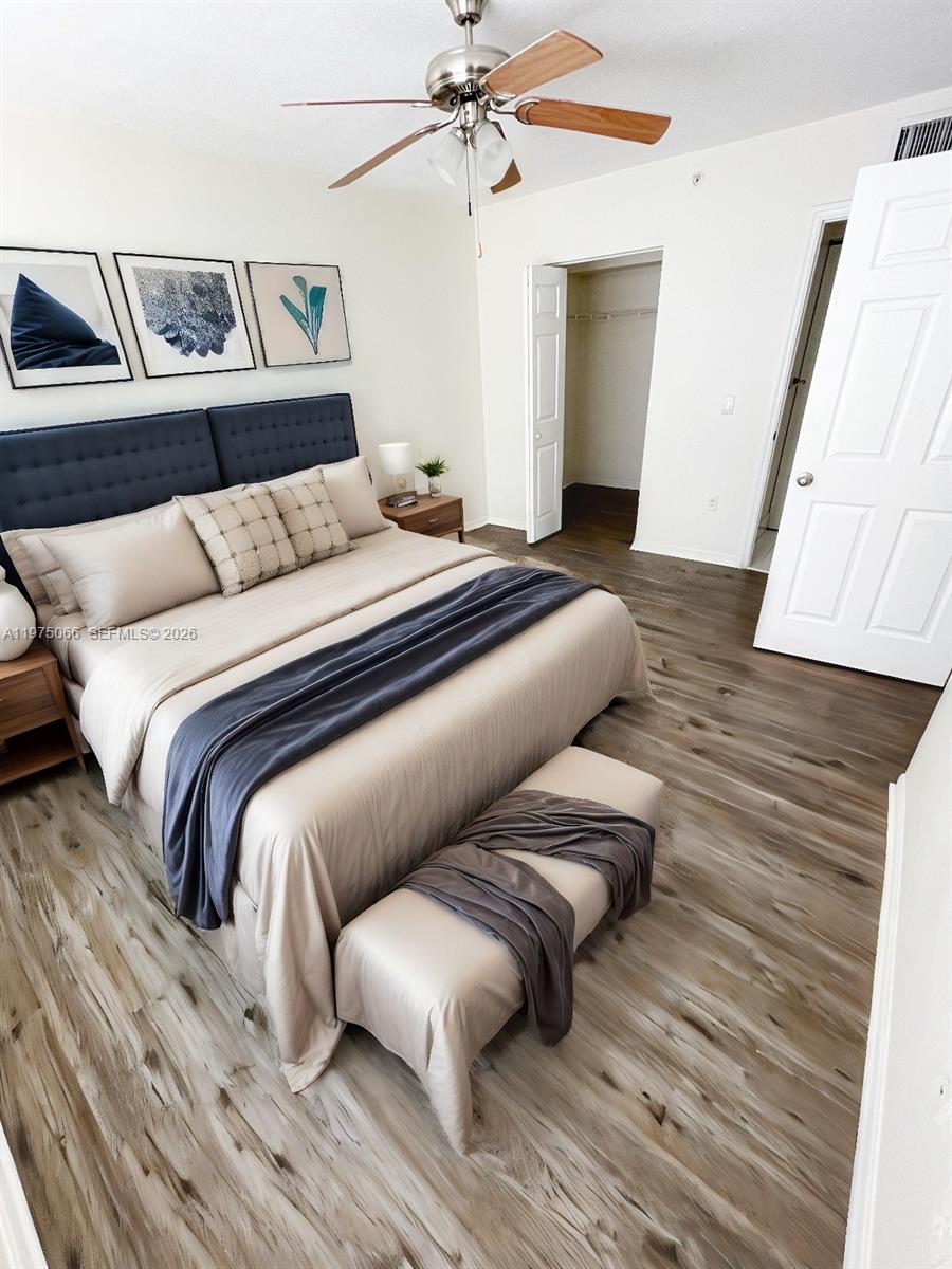 EMERALD ISLE AT LAGUNA LAK - Residential