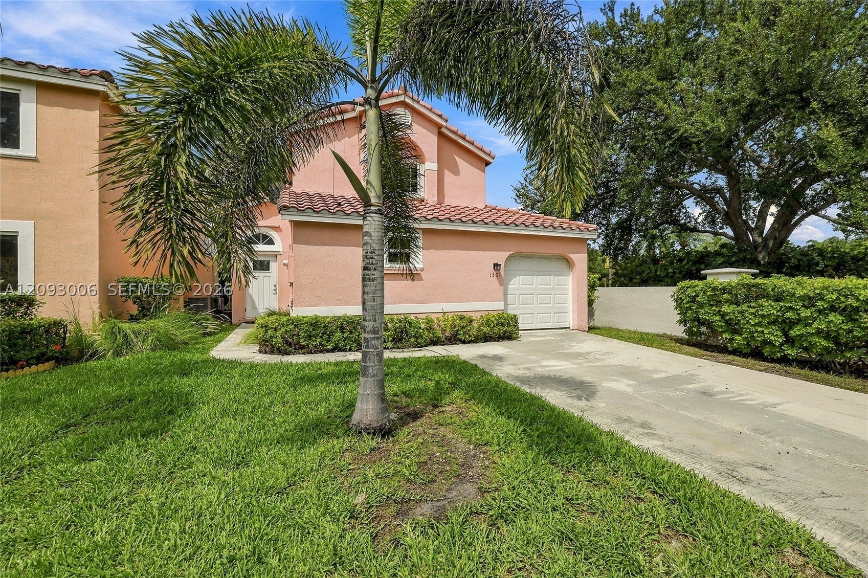 View photos, virtual tours, details... 1301 SE 5th Ct