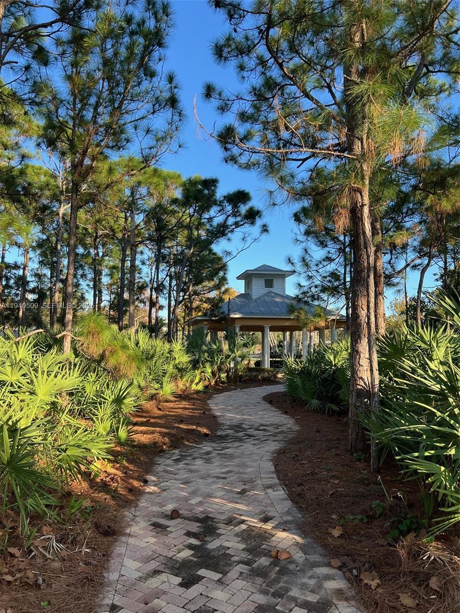 BOTANICA - Residential