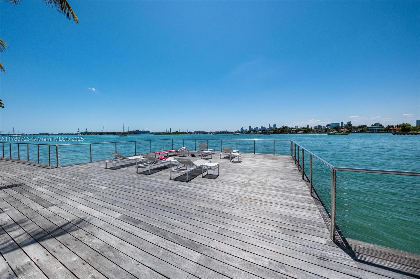 BELLE ISLE - Residential