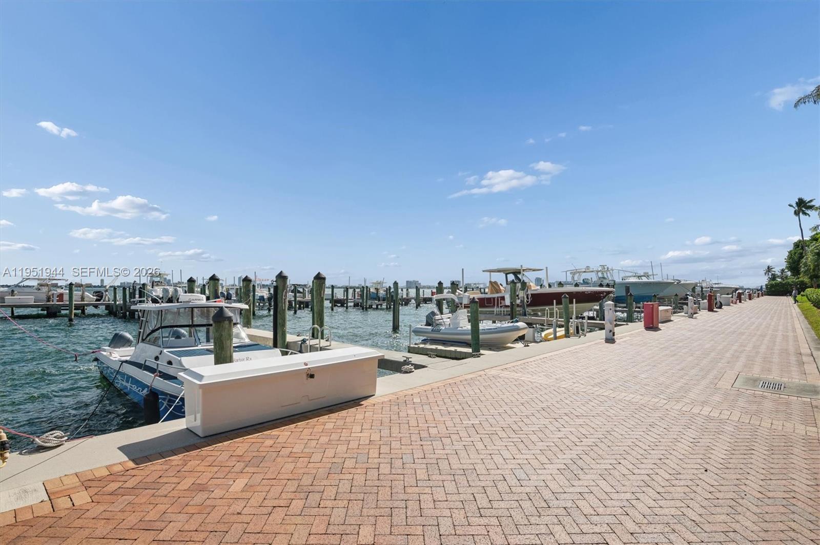 THE TOWERS OF QUAYSIDE - Residential