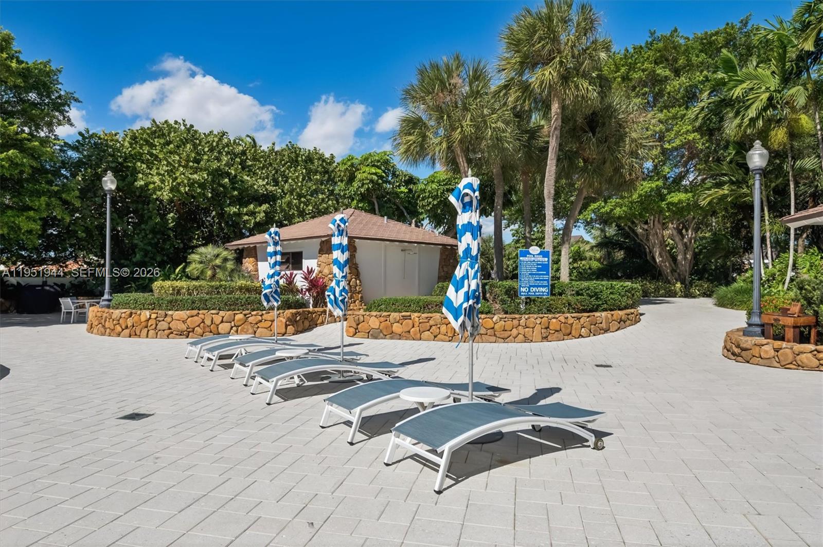 THE TOWERS OF QUAYSIDE CO - Residential