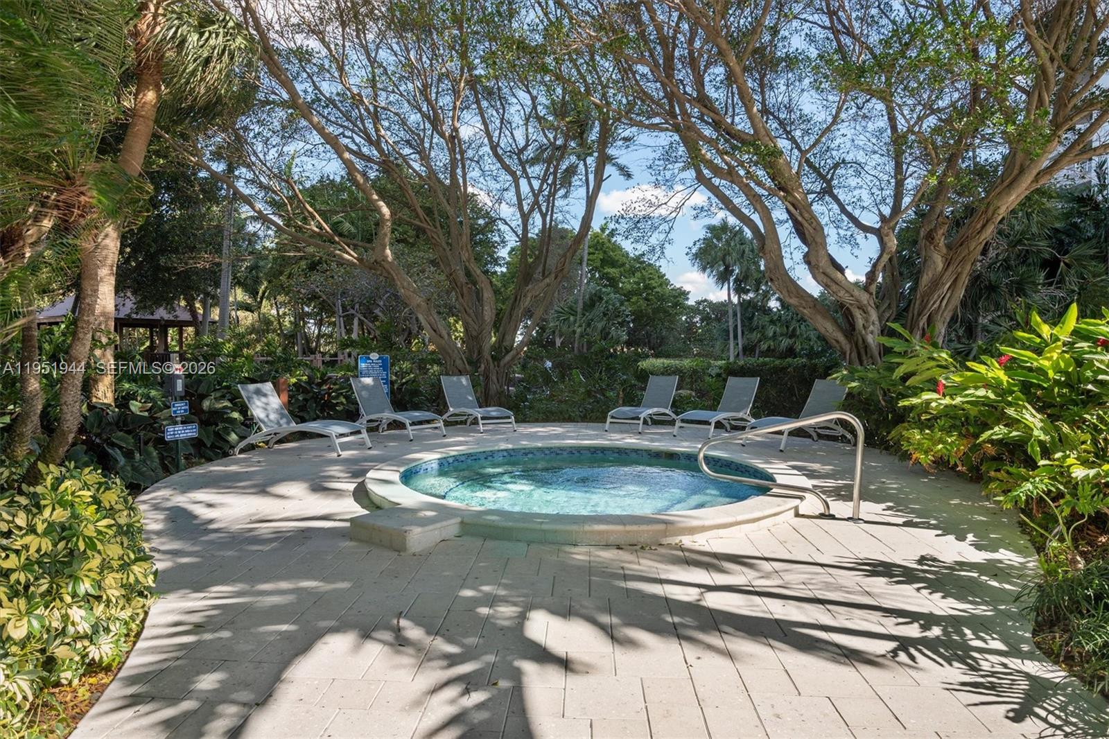 THE TOWERS OF QUAYSIDE CO - Residential