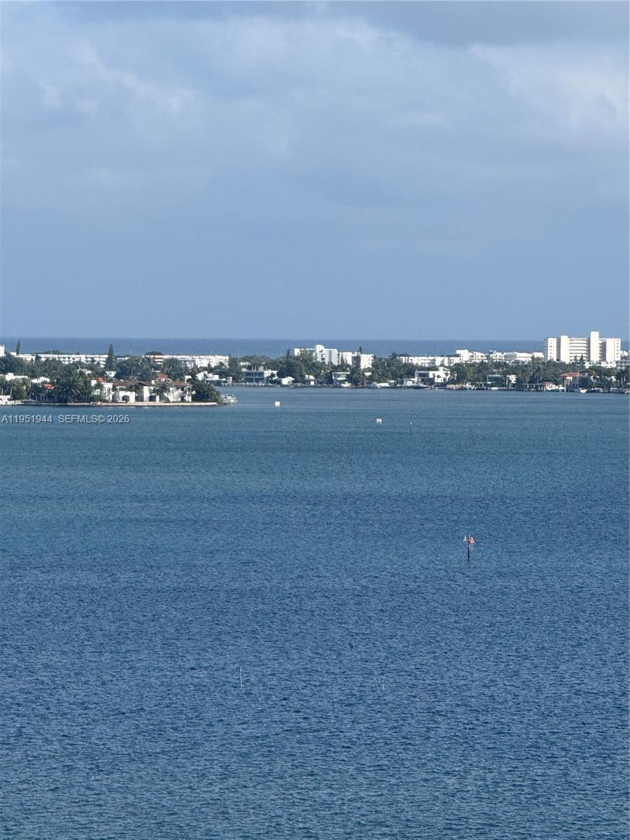 4000 Towerside Ter 1704