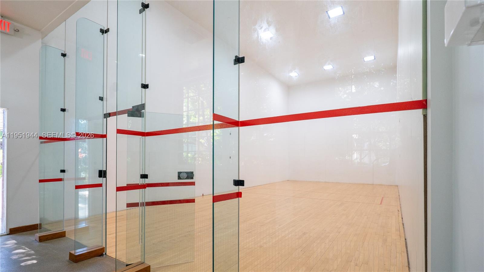 THE TOWERS OF QUAYSIDE CO - Residential