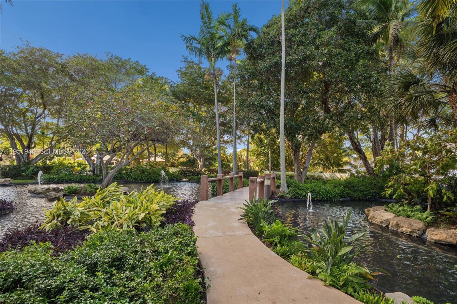 THE TOWERS OF QUAYSIDE CO - Residential