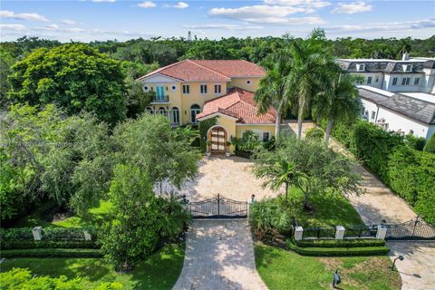 A home in Pinecrest