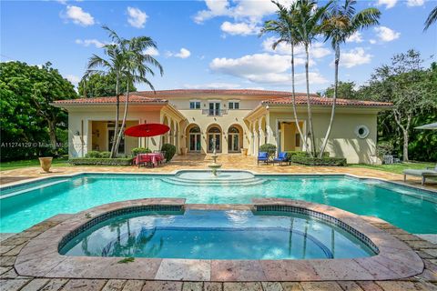 A home in Pinecrest