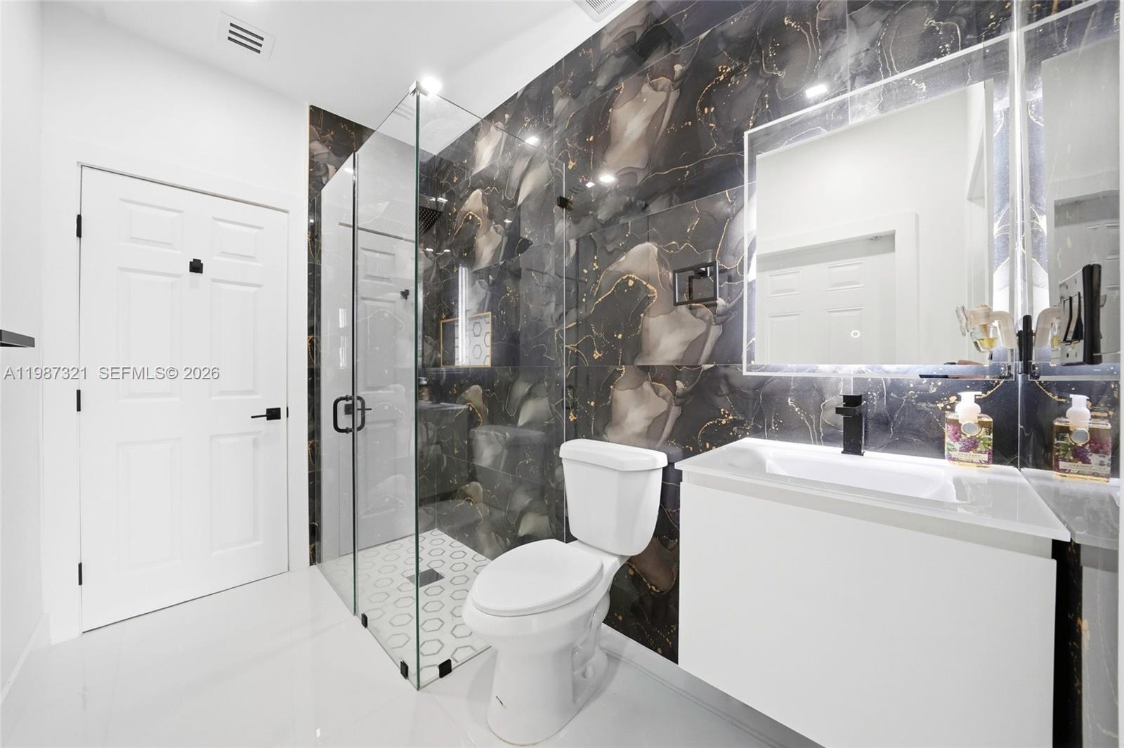 FLORIDIAN BAY ESTATES SOU - Residential