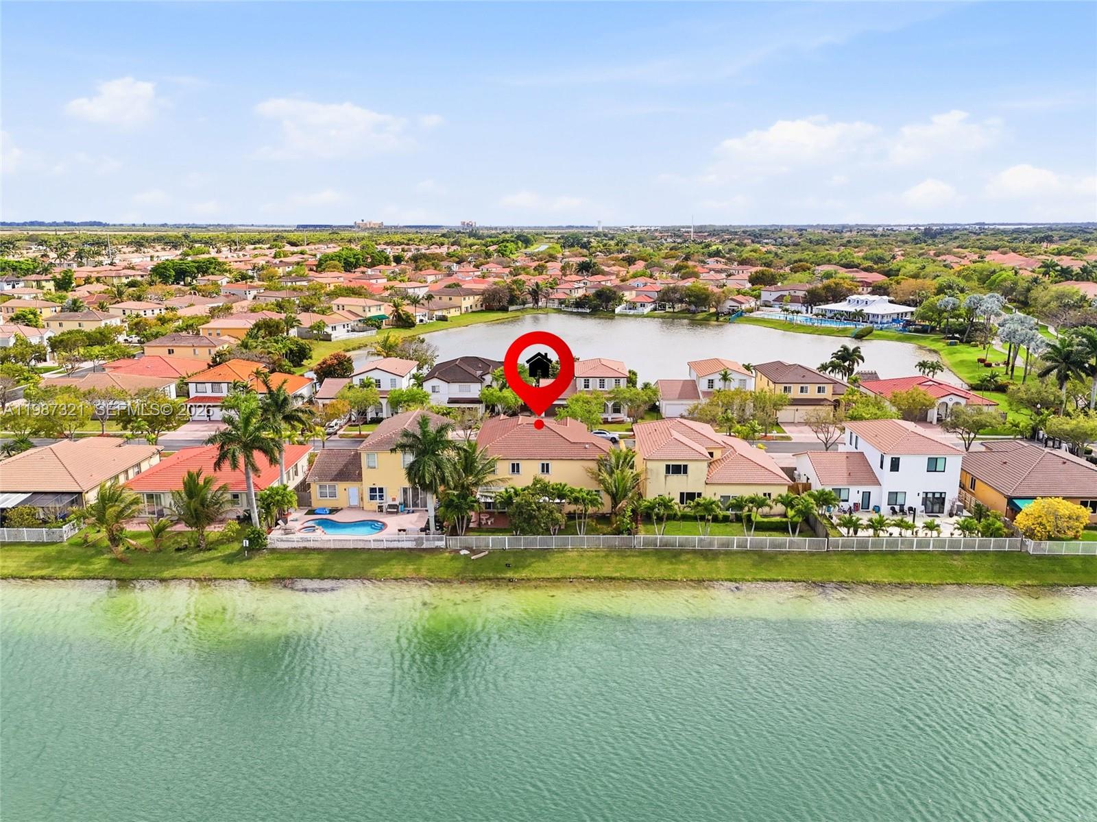 FLORIDIAN BAY ESTATES SOU - Residential