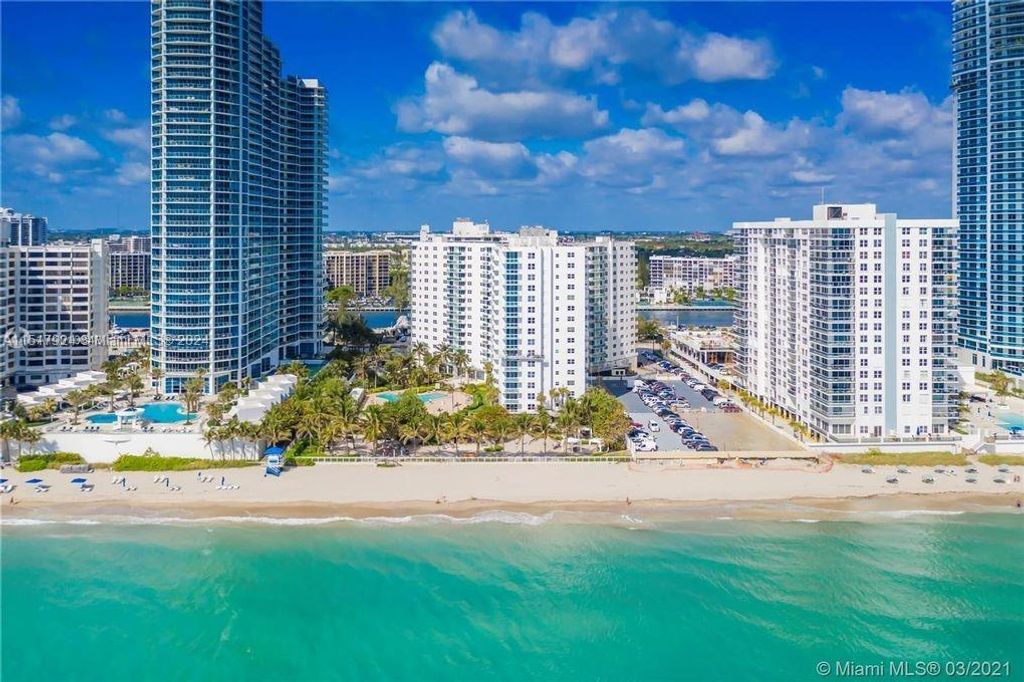 Photo of 3001 S Ocean Dr #1031, Hollywood, FL 33019 (MLS # A11517924)