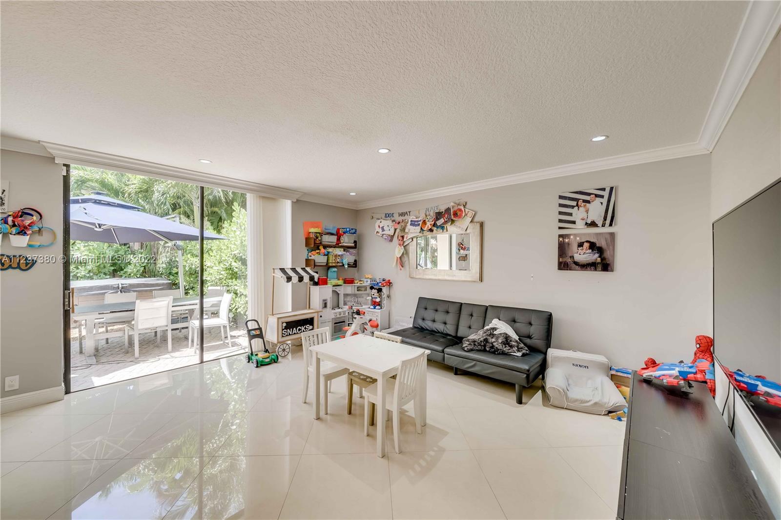 FOUNTAIN SPRING - Residential