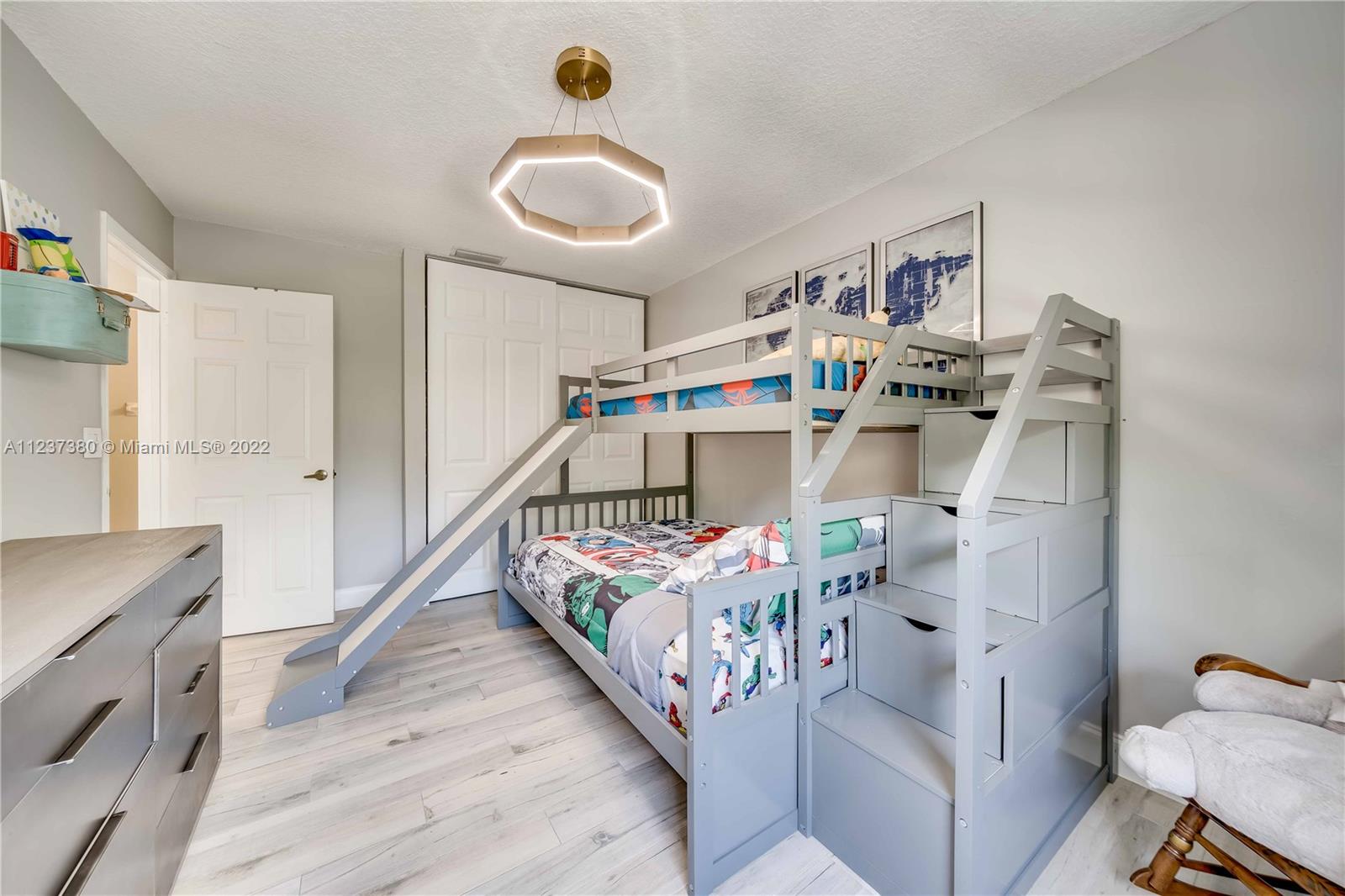 FOUNTAIN SPRING - Residential