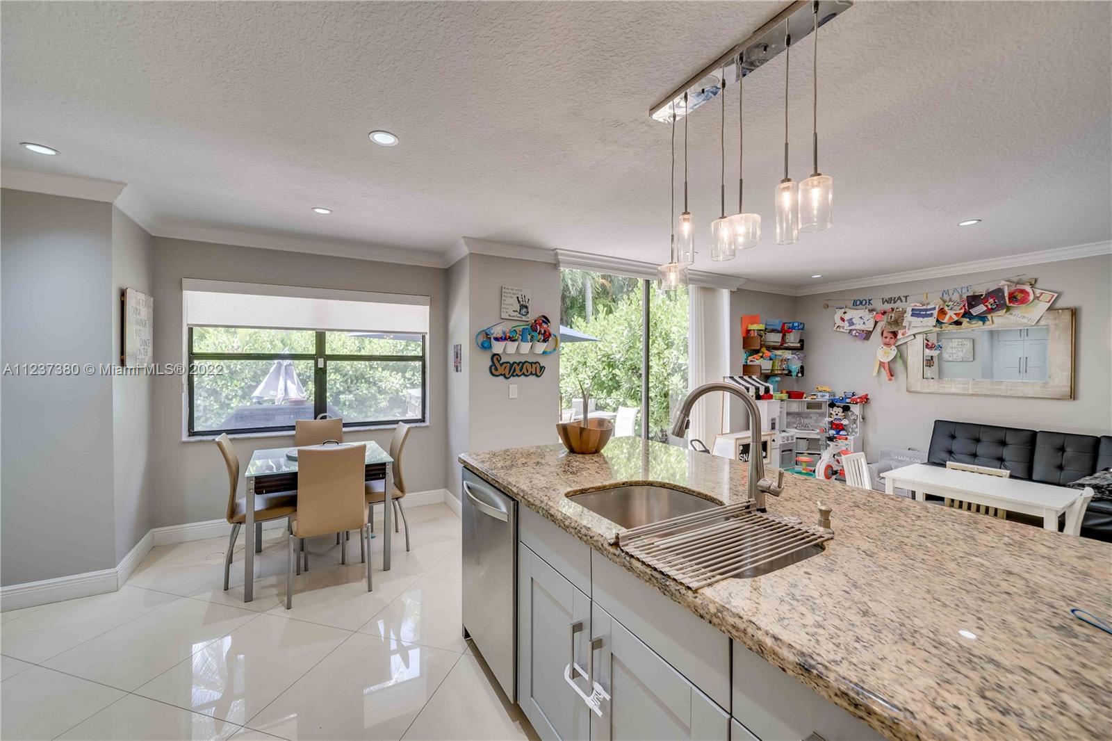 FOUNTAIN SPRING - Residential