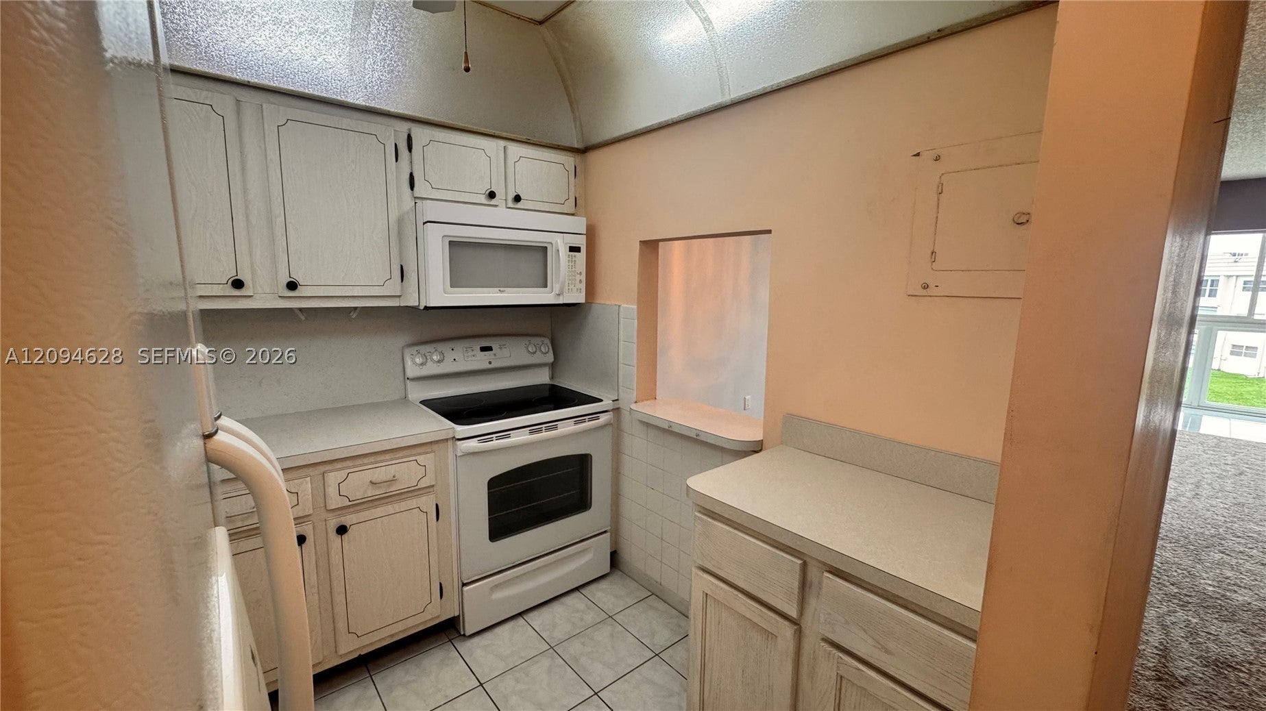 View photos, virtual tours, details... 8400 Sunrise Lakes Blvd 306