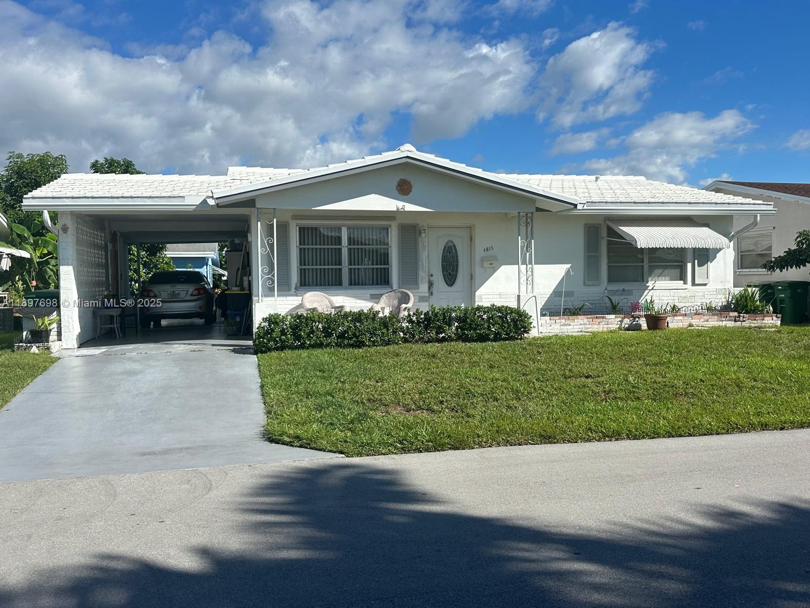 Well-maintained 2-bedroom, 1.5-bath single-family home located in the highly sought-after Mainlands of Tamarac, a 55+ community. This vibrant community features a library, fitness center, two heated pools, a clubhouse, lawn care services, and billiards. HOA requires a minimum credit score of 730 and no residents under the age of 18 (see attachment for details). The roof and A/C unit are both less than two years old. Enjoy one of the best and most affordable HOA fees in Miami-Broward counties—just $100 monthly, covering a variety of services!