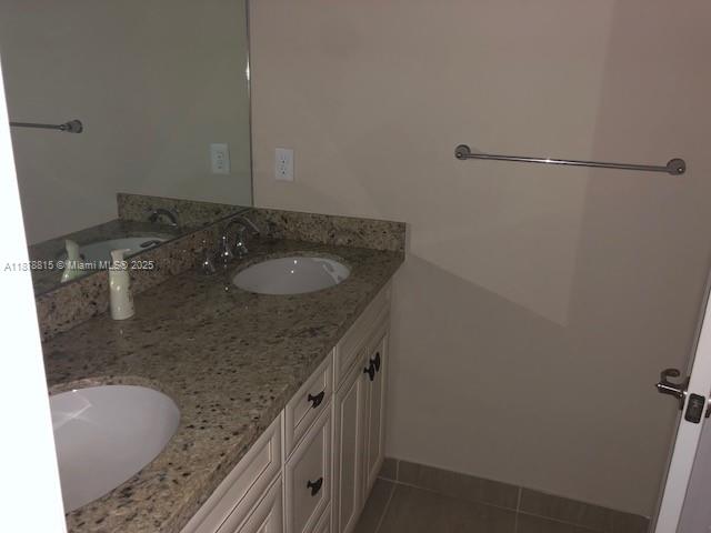 PEMBROKE LAKES SOUTH - Residential Lease